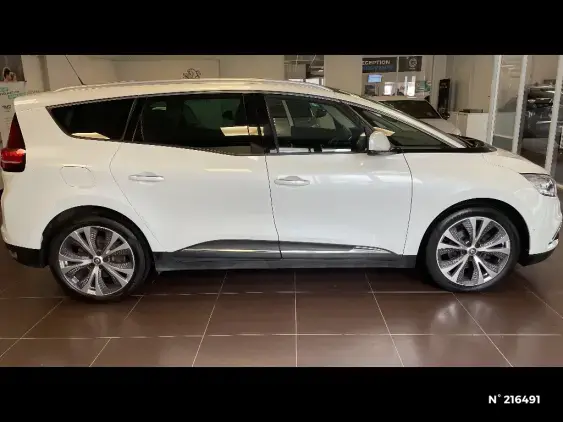 RENAULT SCENIC IV - voiture d'occasion - Photo 5