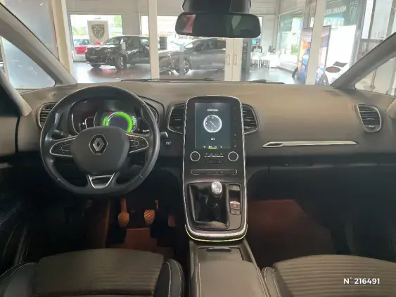 RENAULT SCENIC IV - voiture d'occasion - Photo 9