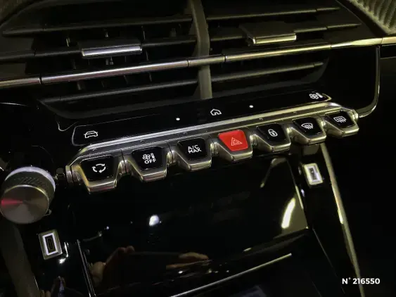 PEUGEOT 2008 II - voiture d'occasion - Photo 30