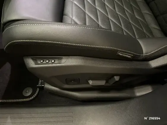 PEUGEOT 3008 ELECTRIQUE III - voiture d'occasion - Photo 24