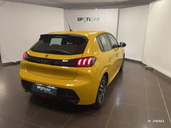 PEUGEOT 208 BUSINESS R II - voiture d'occasion - Photo 4