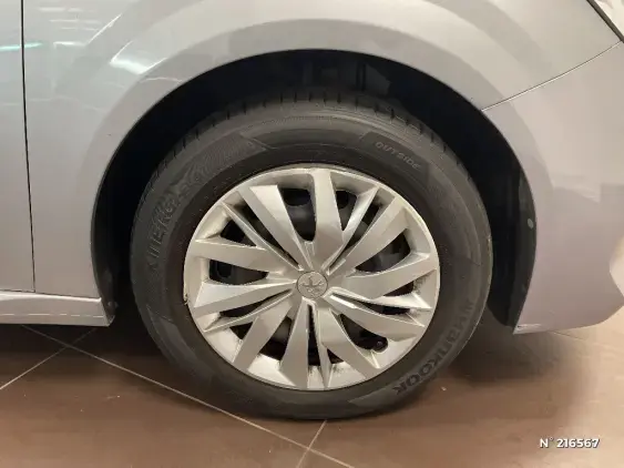 PEUGEOT 208 II - voiture d'occasion - Photo 8