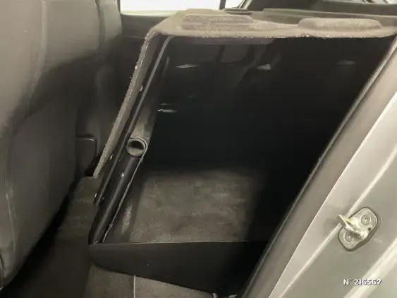 PEUGEOT 208 II - voiture d'occasion - Photo 26