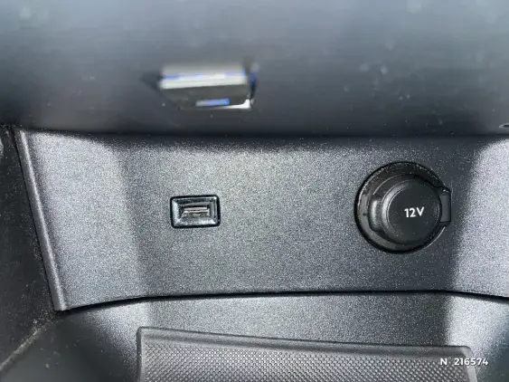 PEUGEOT 3008 II - voiture d'occasion - Photo 32