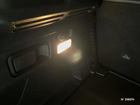 PEUGEOT 3008 II - voiture d'occasion - Photo 38