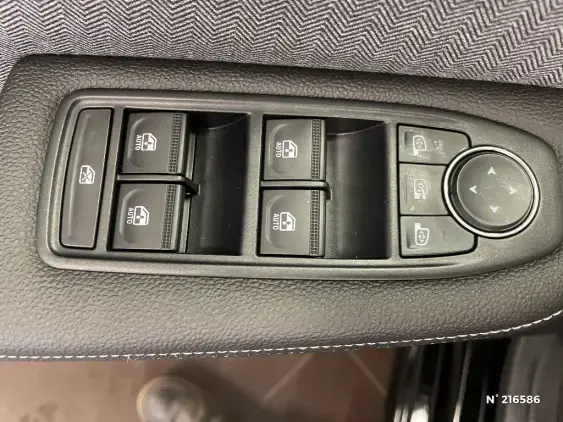 RENAULT CLIO V - voiture d'occasion - Photo 30