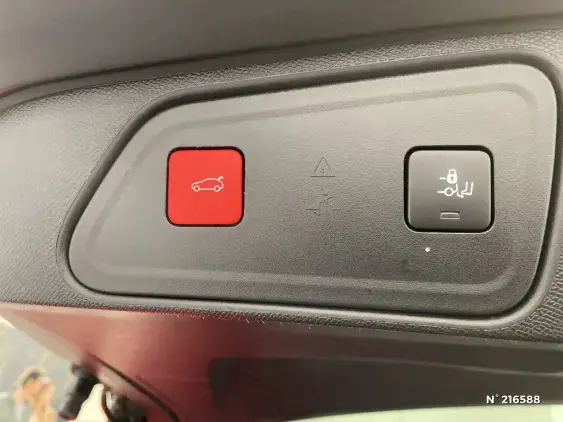 PEUGEOT 3008 II - voiture d'occasion - Photo 33