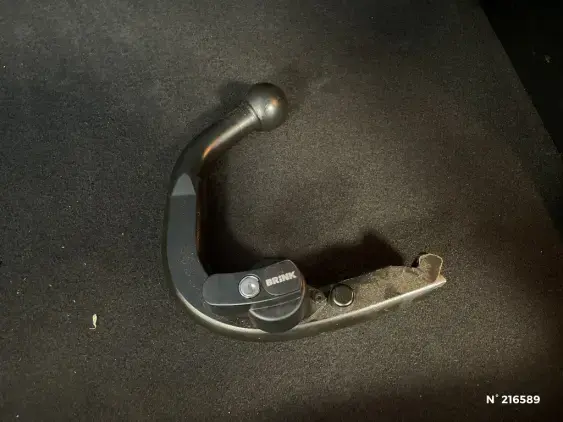 PEUGEOT 2008 II - voiture d'occasion - Photo 26