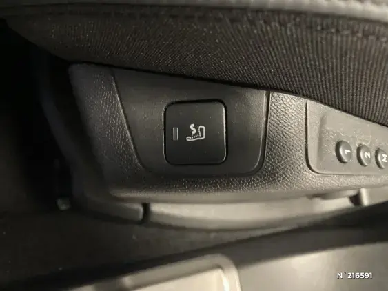 PEUGEOT 3008 II - voiture d'occasion - Photo 26