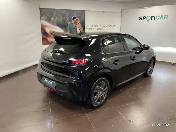 PEUGEOT 208 BUSINESS R II - voiture d'occasion - Photo 4