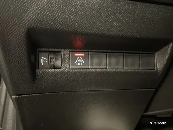 PEUGEOT 208 BUSINESS R II - voiture d'occasion - Photo 15