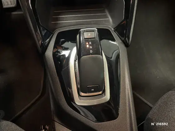 PEUGEOT 208 BUSINESS R II - voiture d'occasion - Photo 24