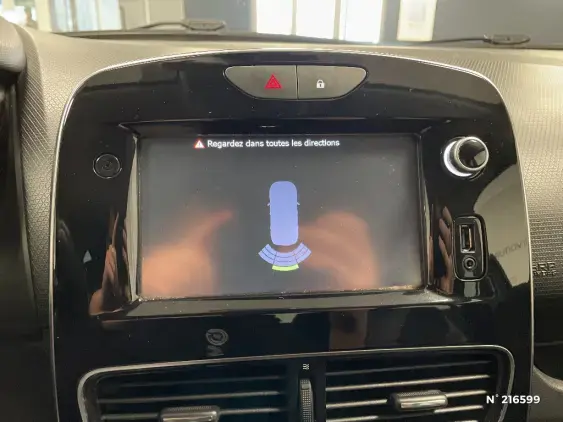 RENAULT CLIO IV - voiture d'occasion - Photo 13