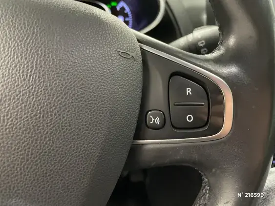 RENAULT CLIO IV - voiture d'occasion - Photo 29