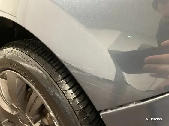 RENAULT CLIO IV - voiture d'occasion - Photo 25