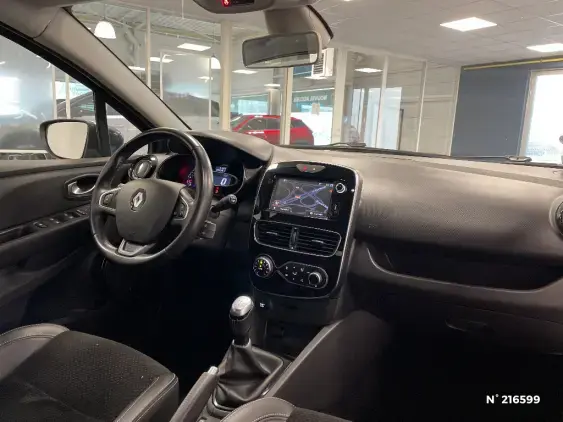 RENAULT CLIO IV - voiture d'occasion - Photo 9