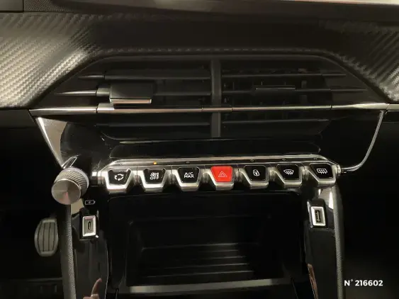 PEUGEOT 208 BUSINESS R II - voiture d'occasion - Photo 25