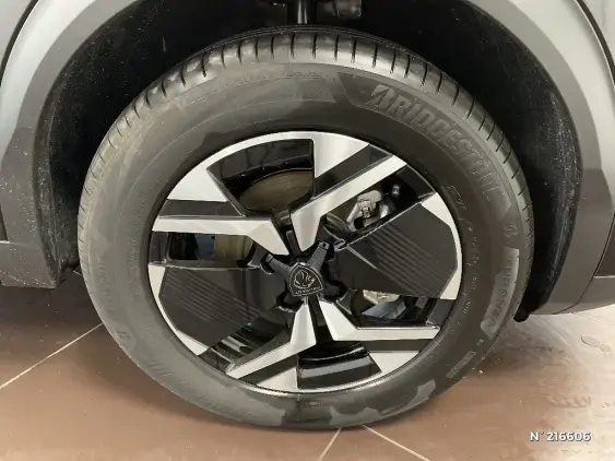 PEUGEOT 2008 II - voiture d'occasion - Photo 8