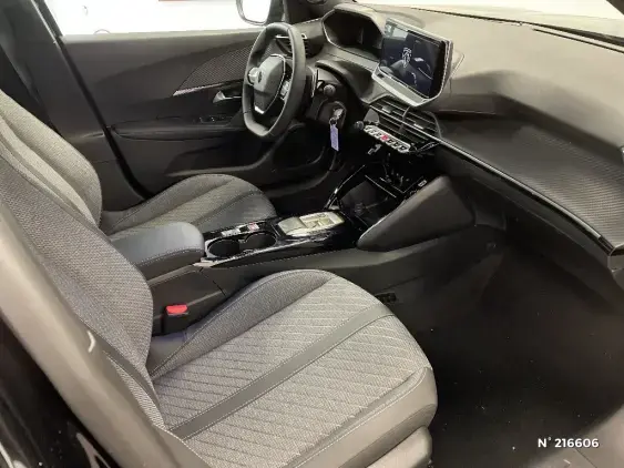PEUGEOT 2008 II - voiture d'occasion - Photo 10