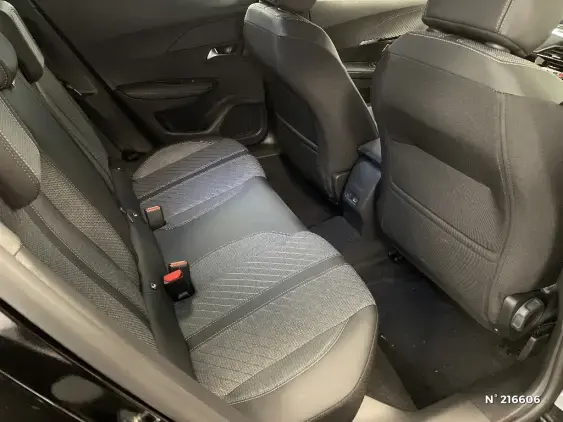 PEUGEOT 2008 II - voiture d'occasion - Photo 11