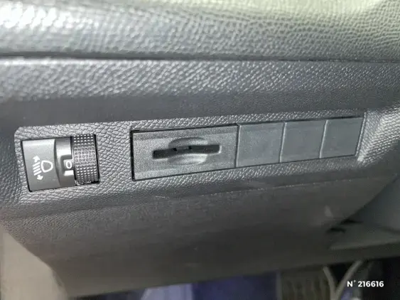 PEUGEOT 308 III - voiture d'occasion - Photo 15