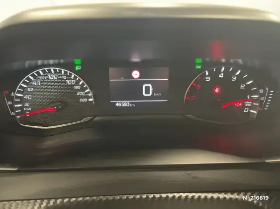 PEUGEOT 2008 II - voiture d'occasion - Photo 12