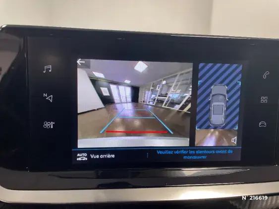 PEUGEOT 2008 II - voiture d'occasion - Photo 14