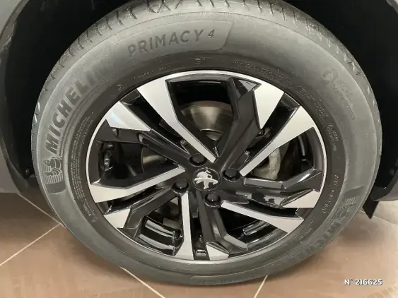 PEUGEOT 2008 II - voiture d'occasion - Photo 8