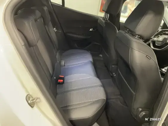 PEUGEOT 2008 II - voiture d'occasion - Photo 11