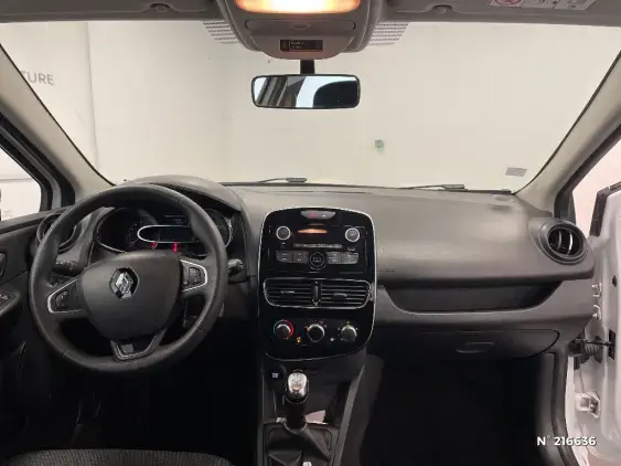 RENAULT CLIO IV - voiture d'occasion - Photo 9