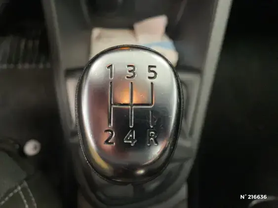 RENAULT CLIO IV - voiture d'occasion - Photo 30