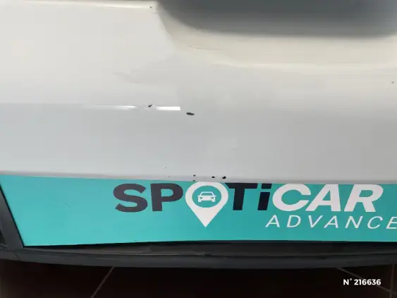 RENAULT CLIO IV - voiture d'occasion - Photo 26