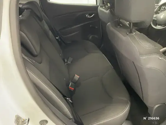 RENAULT CLIO IV - voiture d'occasion - Photo 11