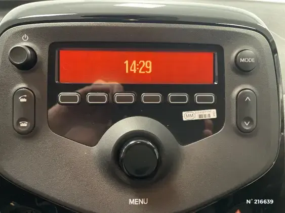 PEUGEOT 108 - voiture d'occasion - Photo 14