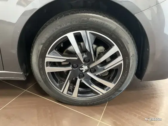 PEUGEOT 208 BUSINESS R II - voiture d'occasion - Photo 8