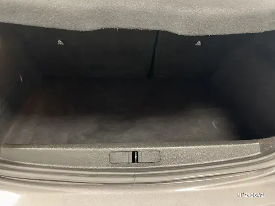 PEUGEOT 208 BUSINESS R II - voiture d'occasion - Photo 7