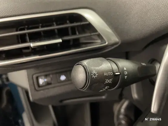 PEUGEOT 3008 II - voiture d'occasion - Photo 28