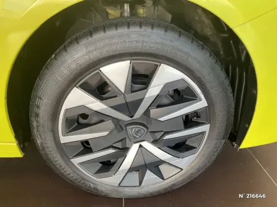 PEUGEOT 208 II - voiture d'occasion - Photo 8