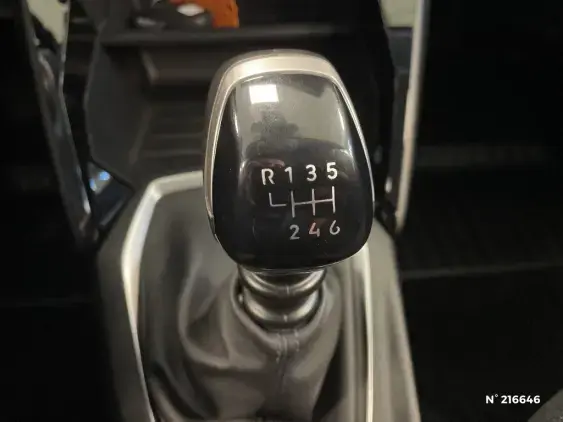 PEUGEOT 208 II - voiture d'occasion - Photo 27