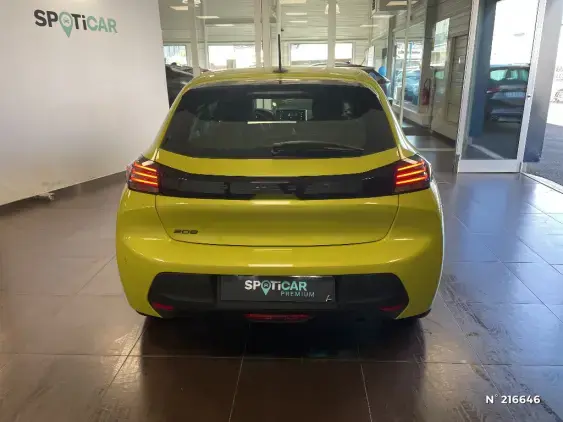 PEUGEOT 208 II - voiture d'occasion - Photo 6