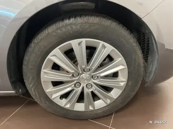 PEUGEOT 308 II - voiture d'occasion - Photo 8