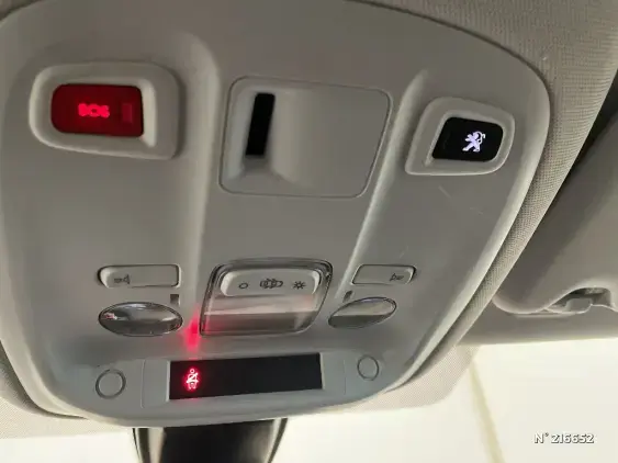 PEUGEOT 308 II - voiture d'occasion - Photo 33