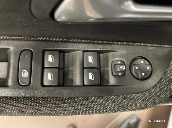 PEUGEOT 208 ELECTRIQUE II - voiture d'occasion - Photo 28