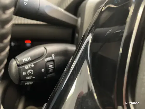 PEUGEOT 208 ELECTRIQUE II - voiture d'occasion - Photo 28