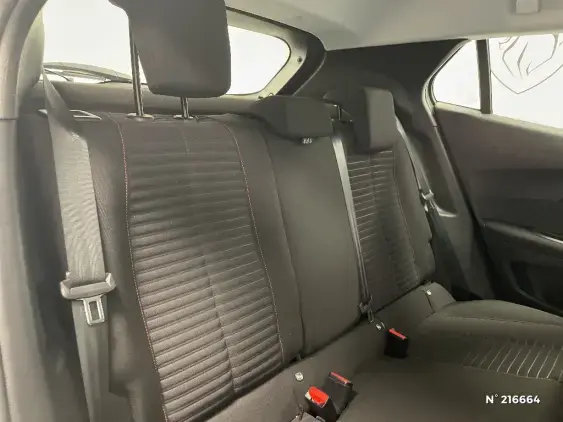 PEUGEOT 2008 II - voiture d'occasion - Photo 11