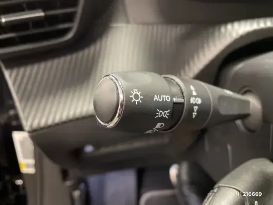 PEUGEOT 2008 ELECTRIQUE II - voiture d'occasion - Photo 30