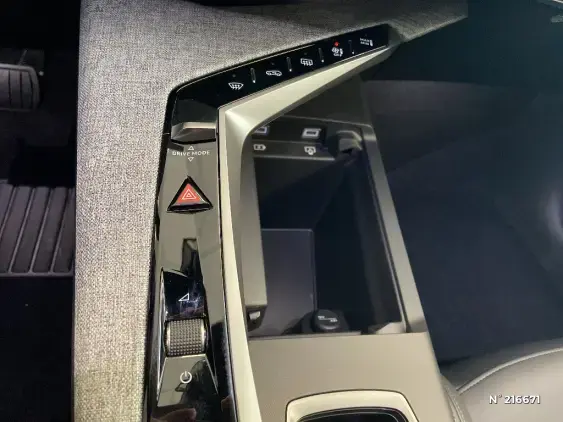 PEUGEOT 3008 III - voiture d'occasion - Photo 26