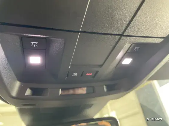 PEUGEOT 3008 III - voiture d'occasion - Photo 35