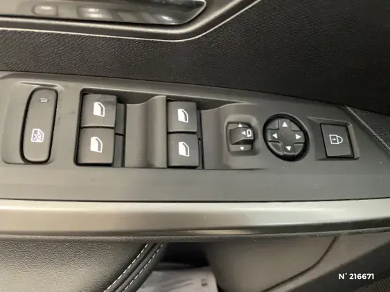 PEUGEOT 3008 III - voiture d'occasion - Photo 36