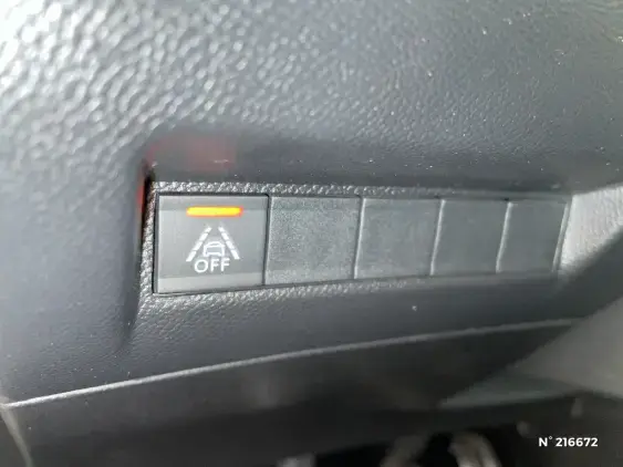 PEUGEOT 208 BUSINESS R II - voiture d'occasion - Photo 15